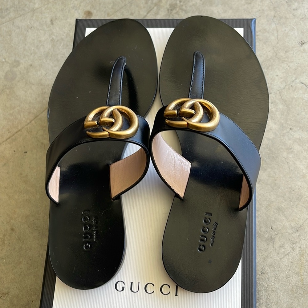 Gucci G logo black sandals